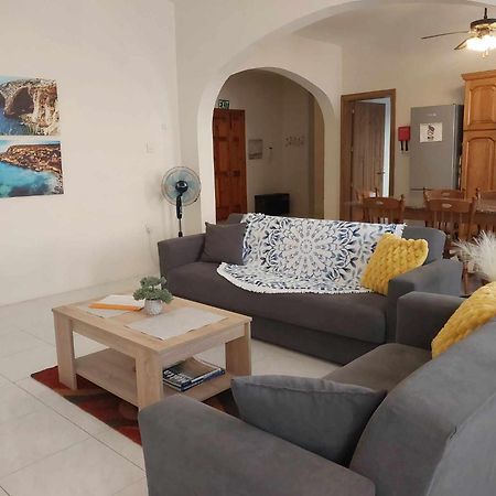 Nr41 Holiday Apartment - Close To Village Centre, Promenade, Shops & Restaurants Marsaxlokk Eksteriør billede