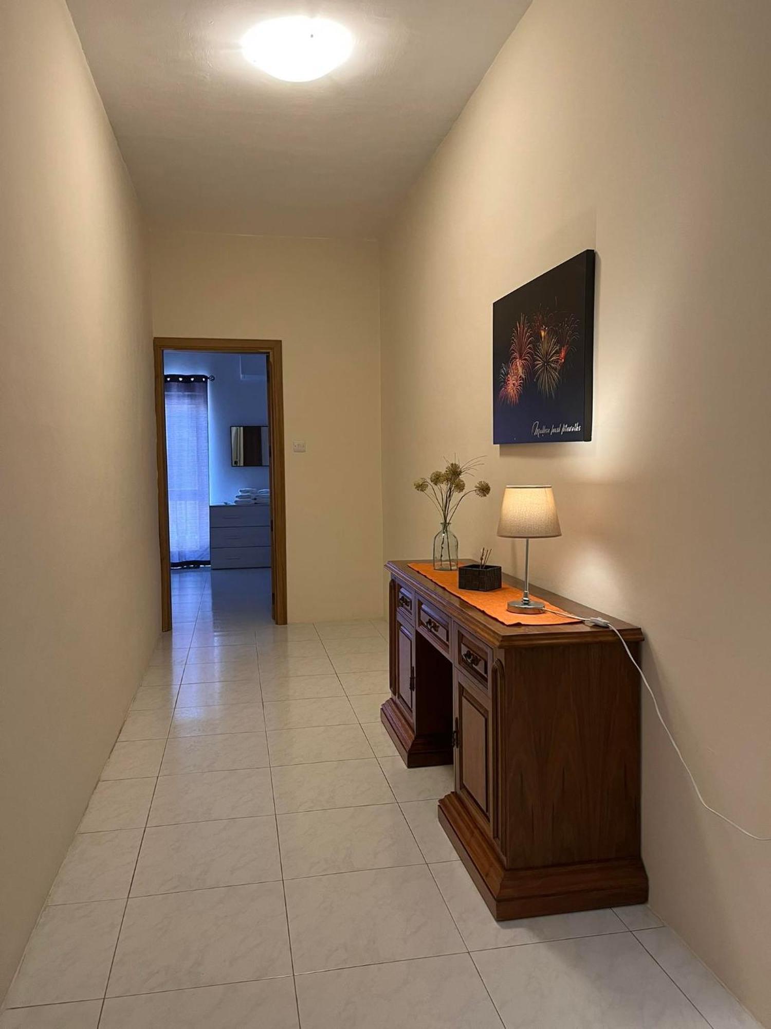 Nr41 Holiday Apartment - Close To Village Centre, Promenade, Shops & Restaurants Marsaxlokk Eksteriør billede